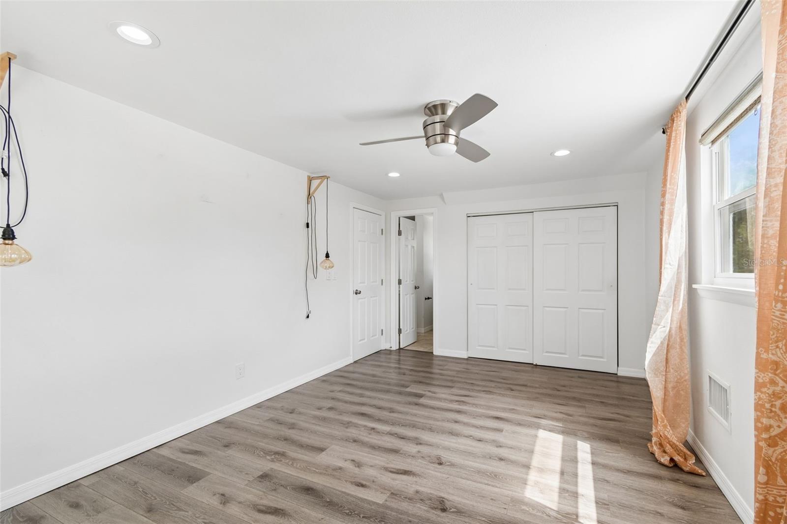 8043 124TH ST, SEMINOLE, FL — photo 51