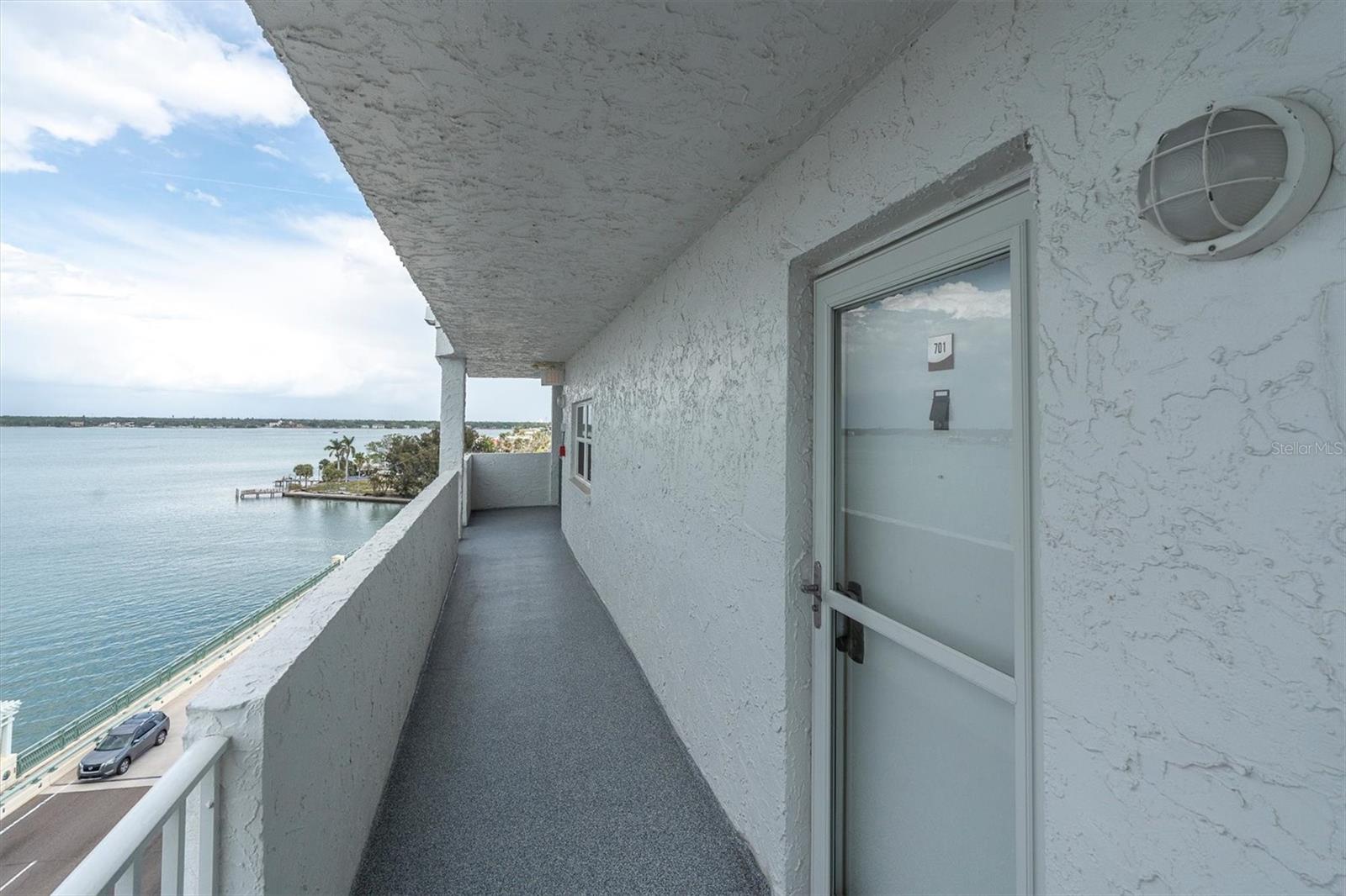 285 107TH AVE #701, TREASURE ISLAND, FL — photo 2