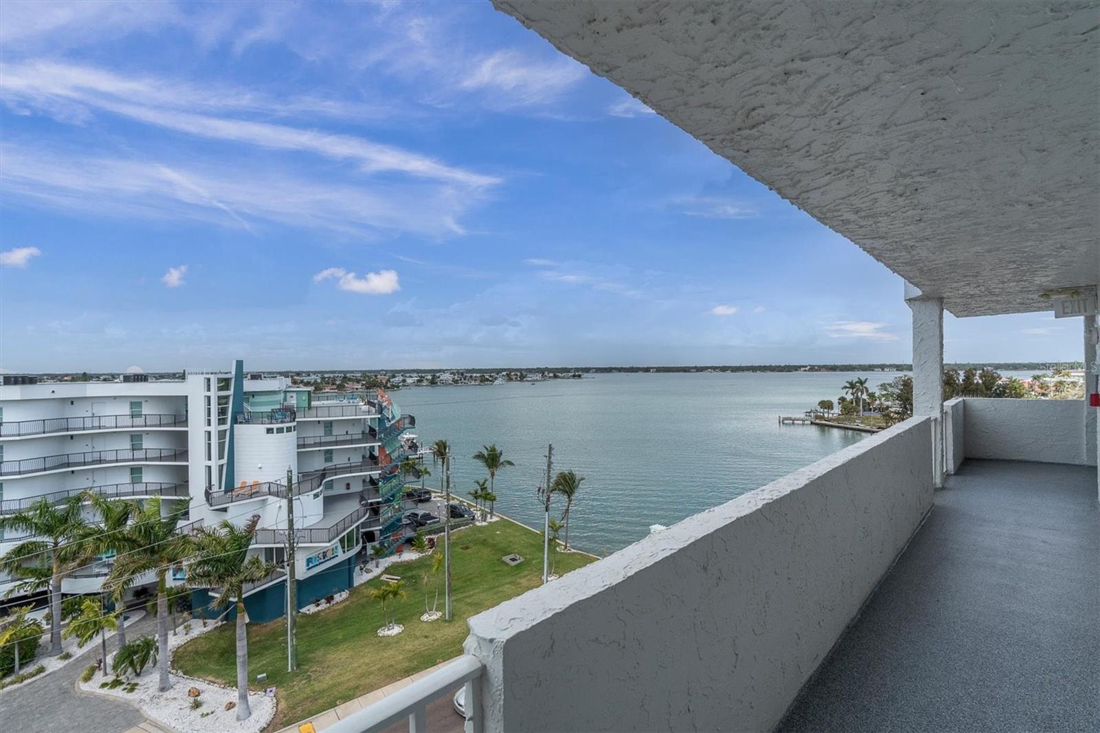 285 107TH AVE #701, TREASURE ISLAND, FL — photo 3