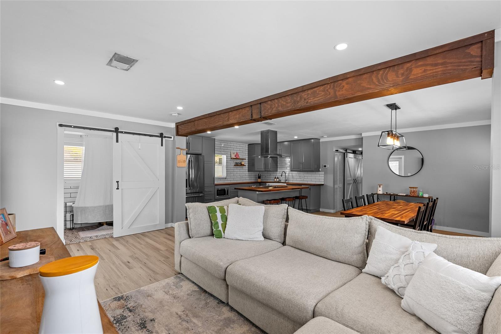 3412 W BAY AVE, TAMPA, FL — photo 3