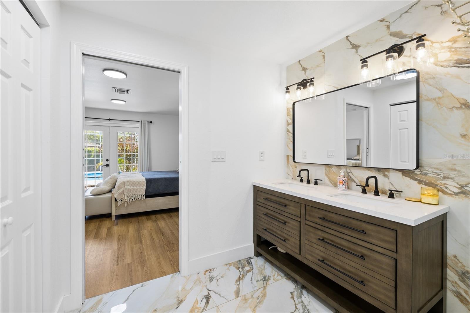 6128 E 111TH AVE, TEMPLE TERRACE, FL — photo 17