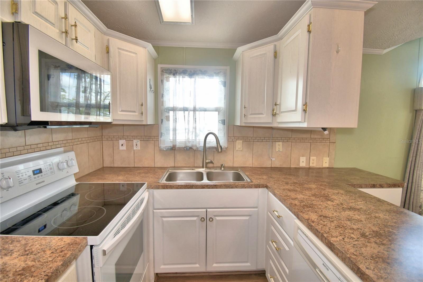 251 PATTERSON RD #B23, HAINES CITY, FL — photo 25