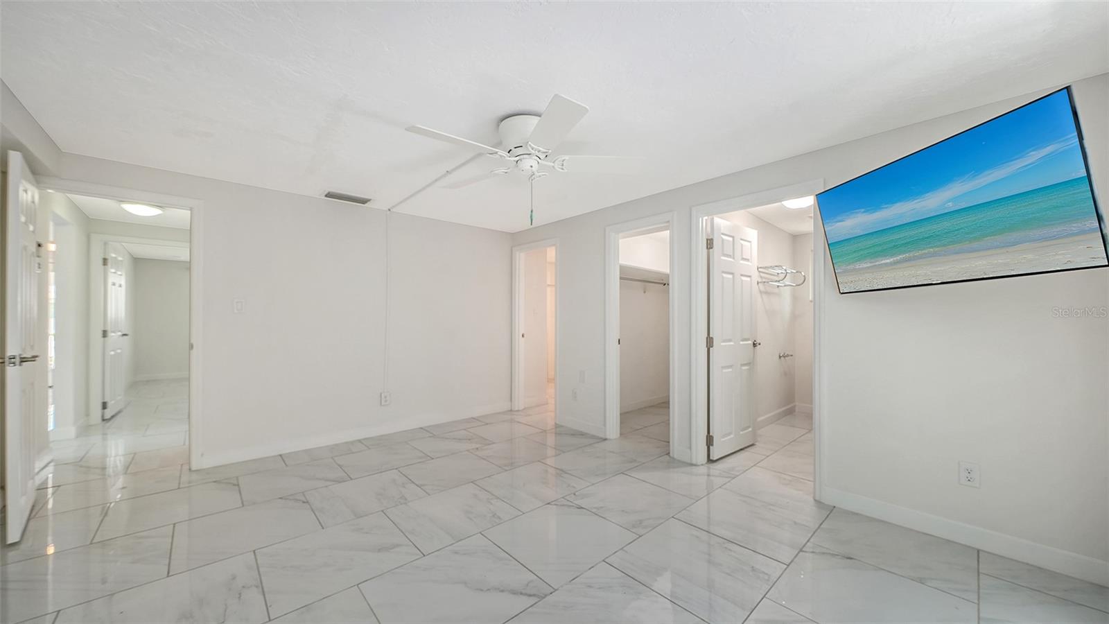 554 SPANISH DR S, LONGBOAT KEY, FL — photo 24