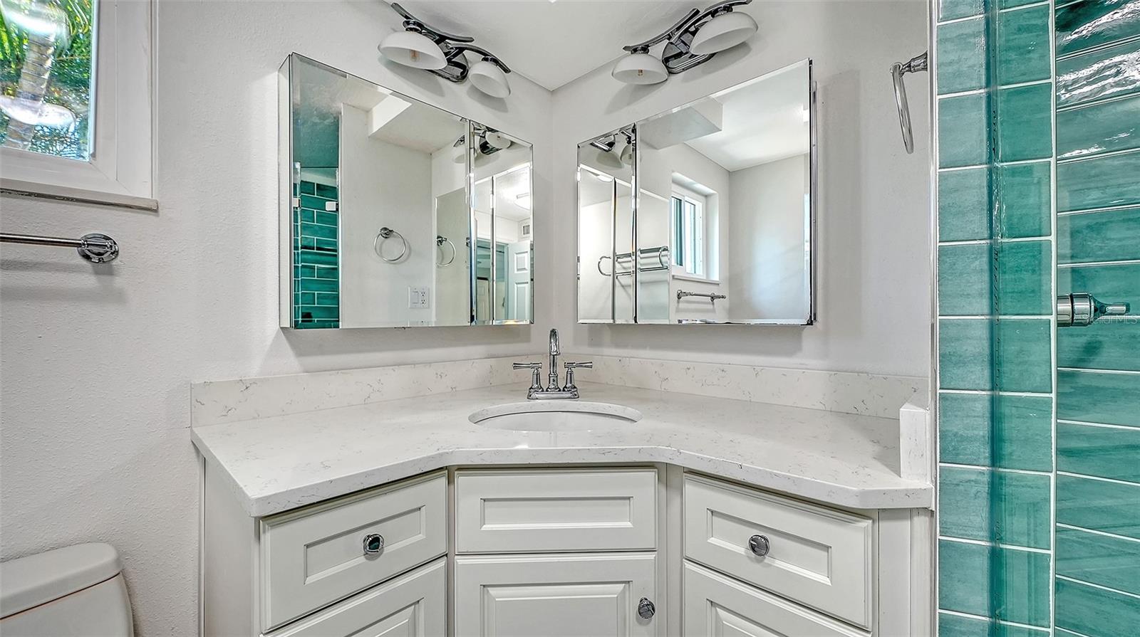 554 SPANISH DR S, LONGBOAT KEY, FL — photo 26
