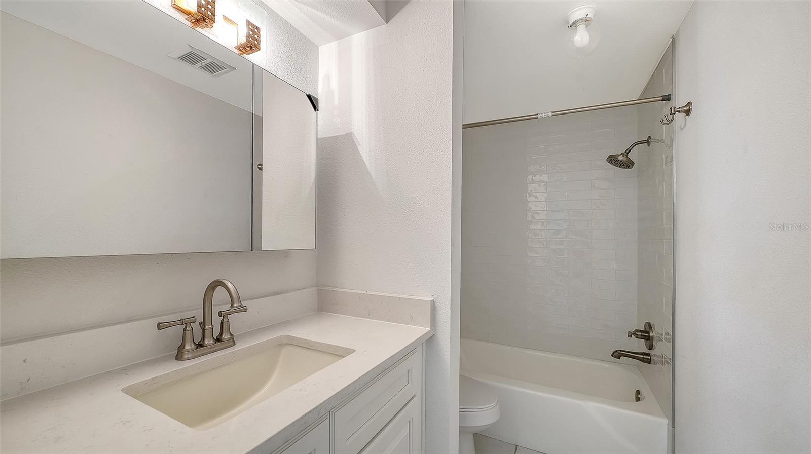 554 SPANISH DR S, LONGBOAT KEY, FL — photo 30