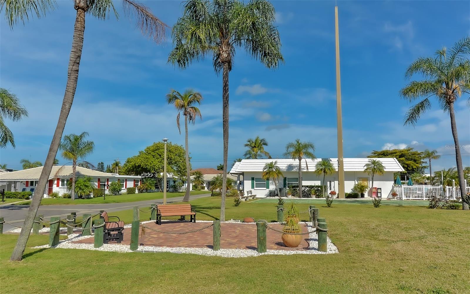 554 SPANISH DR S, LONGBOAT KEY, FL — photo 57