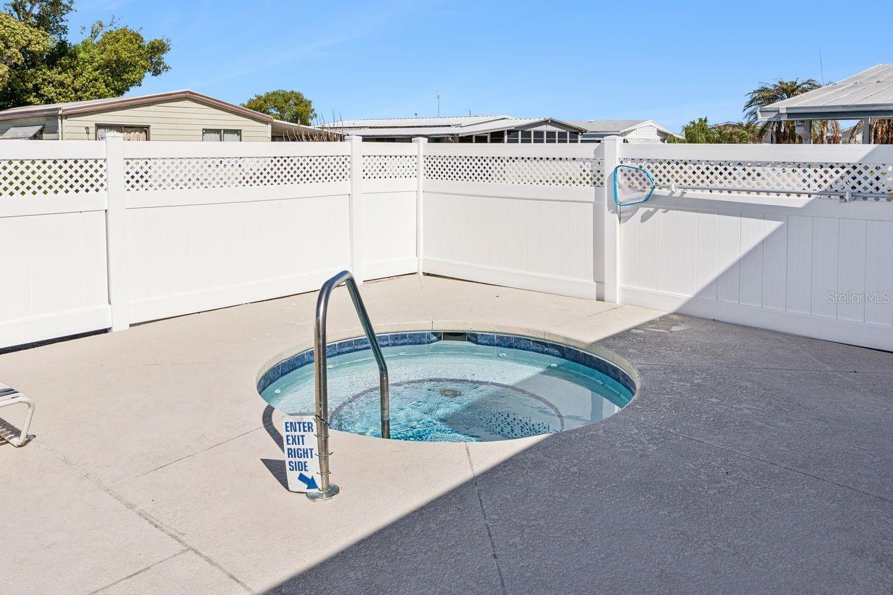 6643 WESTCHESTER DR NE, WINTER HAVEN, FL — photo 41