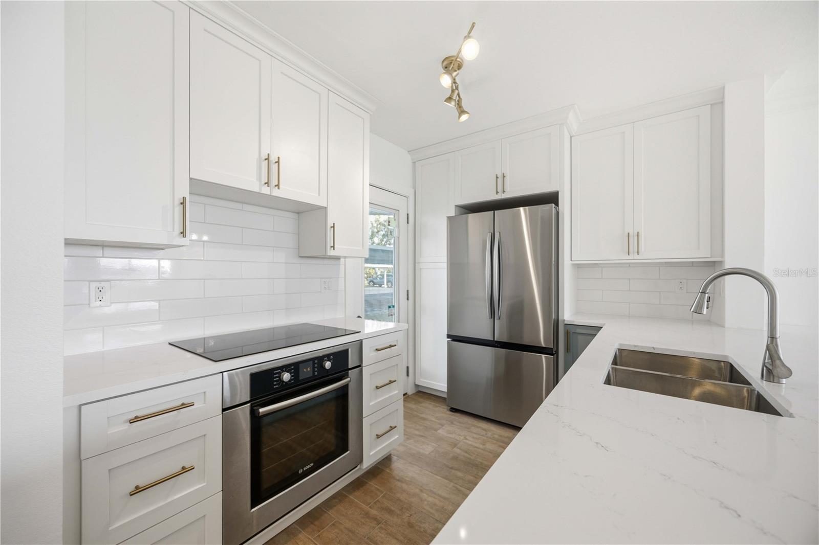769 JOHN RINGLING BLVD #2, SARASOTA, FL — photo 8