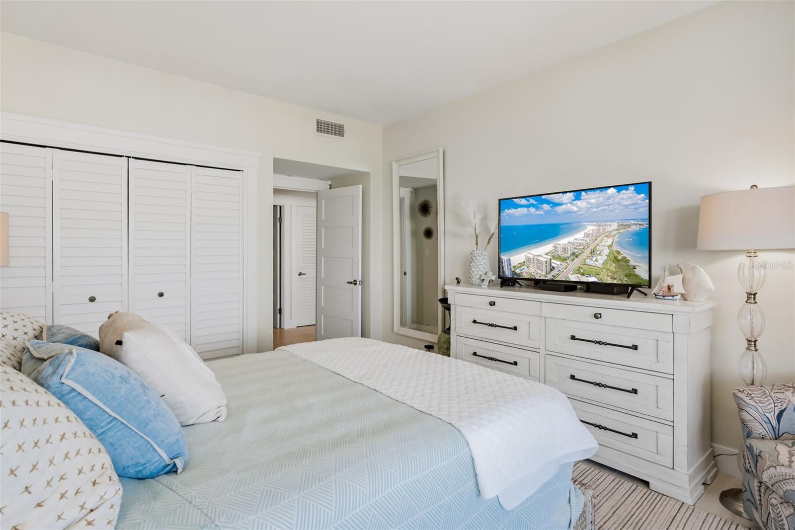 1460 GULF BLVD #1205, CLEARWATER BEACH, FL — photo 36