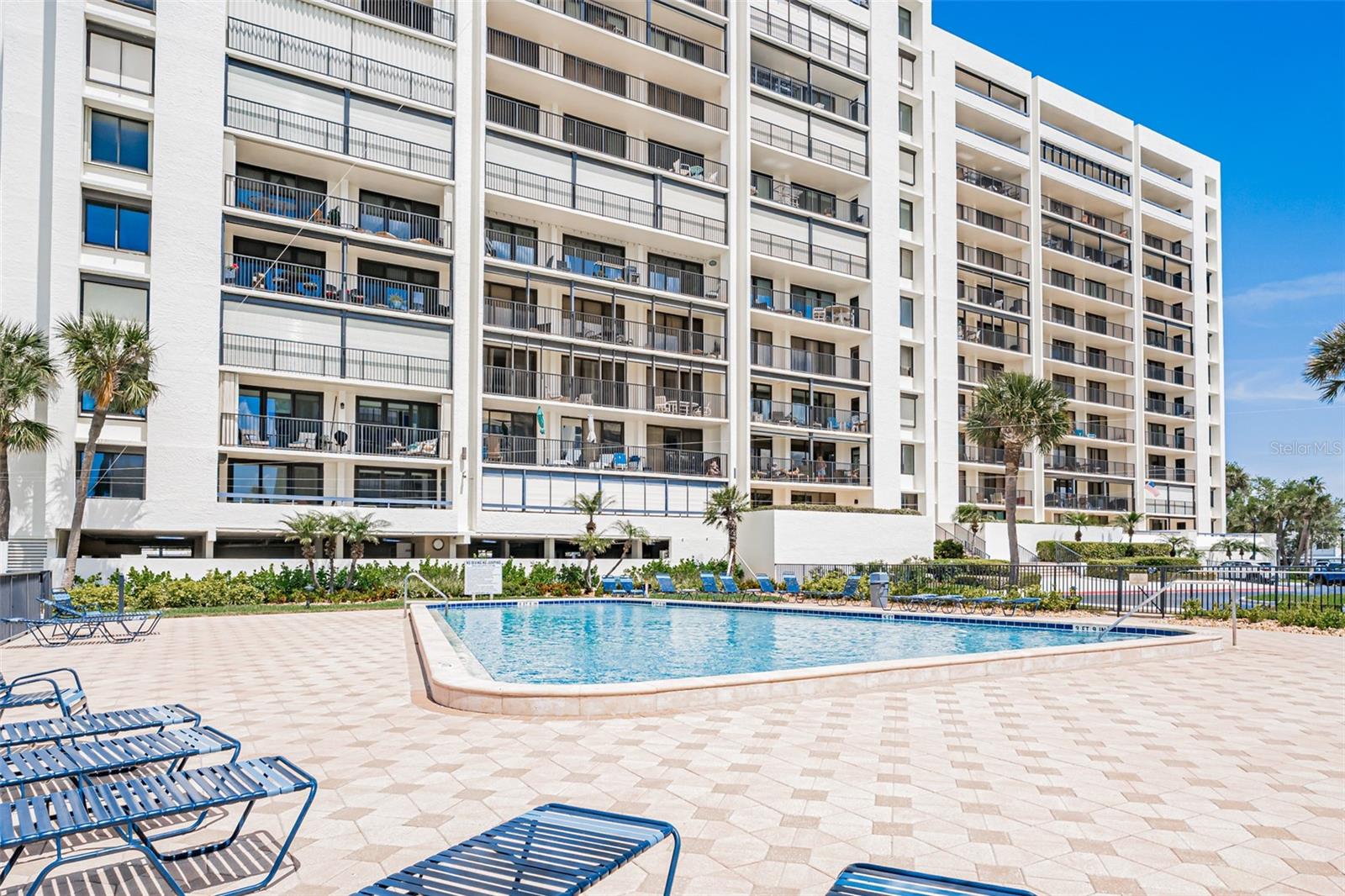 1460 GULF BLVD #1205, CLEARWATER BEACH, FL — photo 47