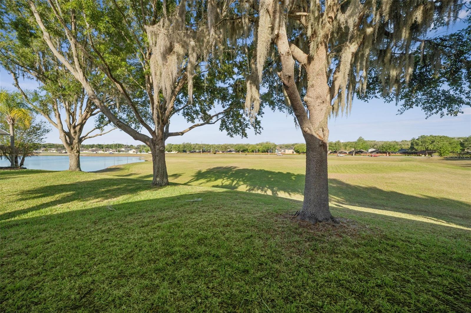 3292 SEVEN SEAS DR, TAVARES, FL — photo 48