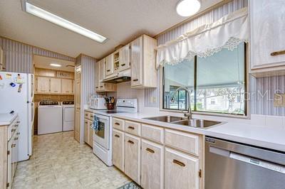 35151 COLONY HILLS DR, ZEPHYRHILLS, FL — photo 24