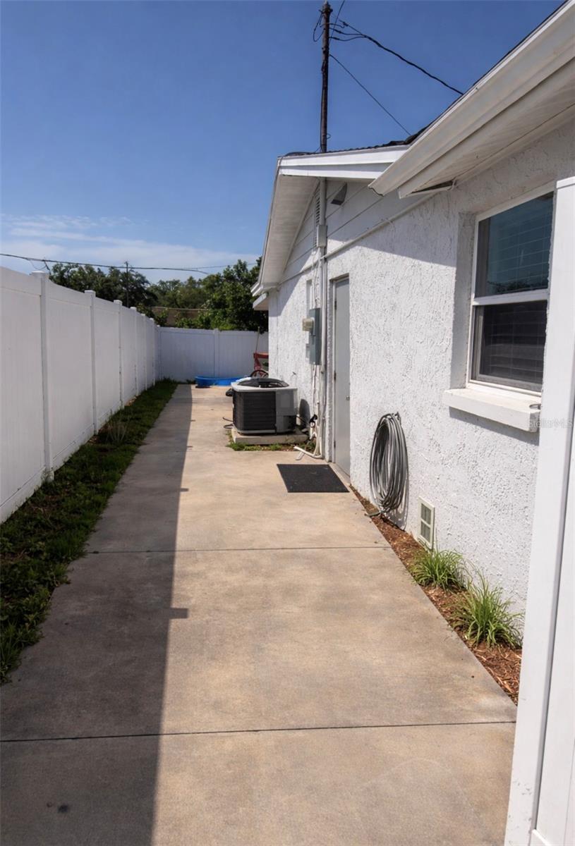 5338 TROUBLE CREEK RD, NEW PORT RICHEY, FL — photo 2