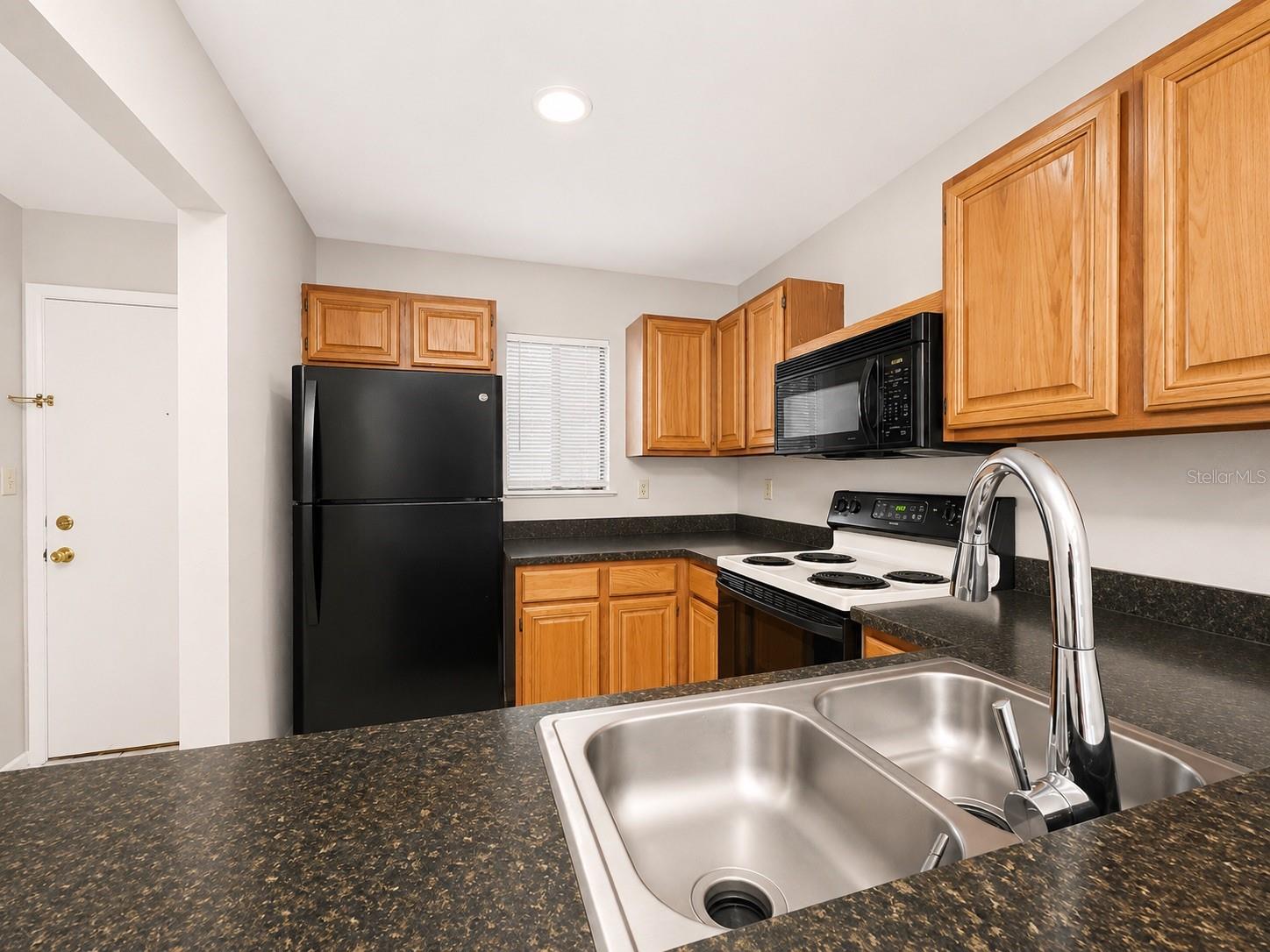 81 SE 16TH AVE #D101, GAINESVILLE, FL — photo 10
