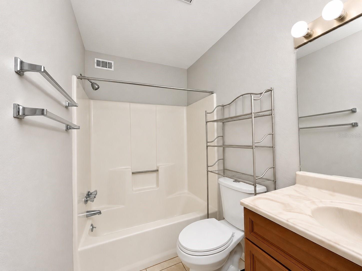 81 SE 16TH AVE #D101, GAINESVILLE, FL — photo 20