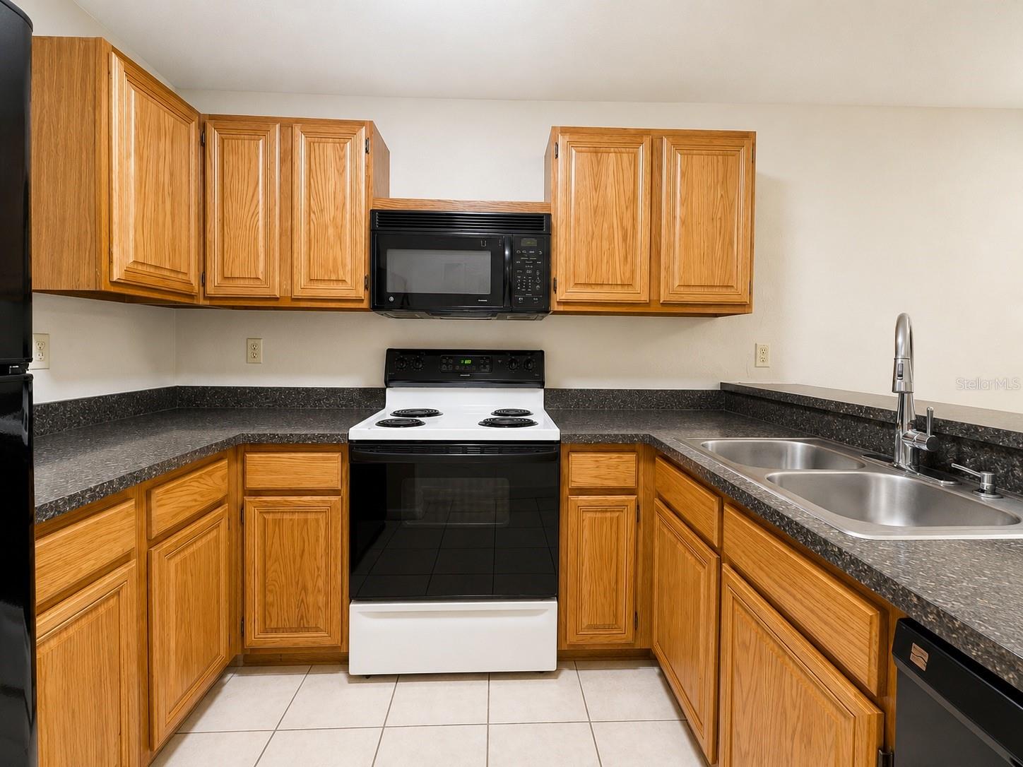 81 SE 16TH AVE #D101, GAINESVILLE, FL — photo 9