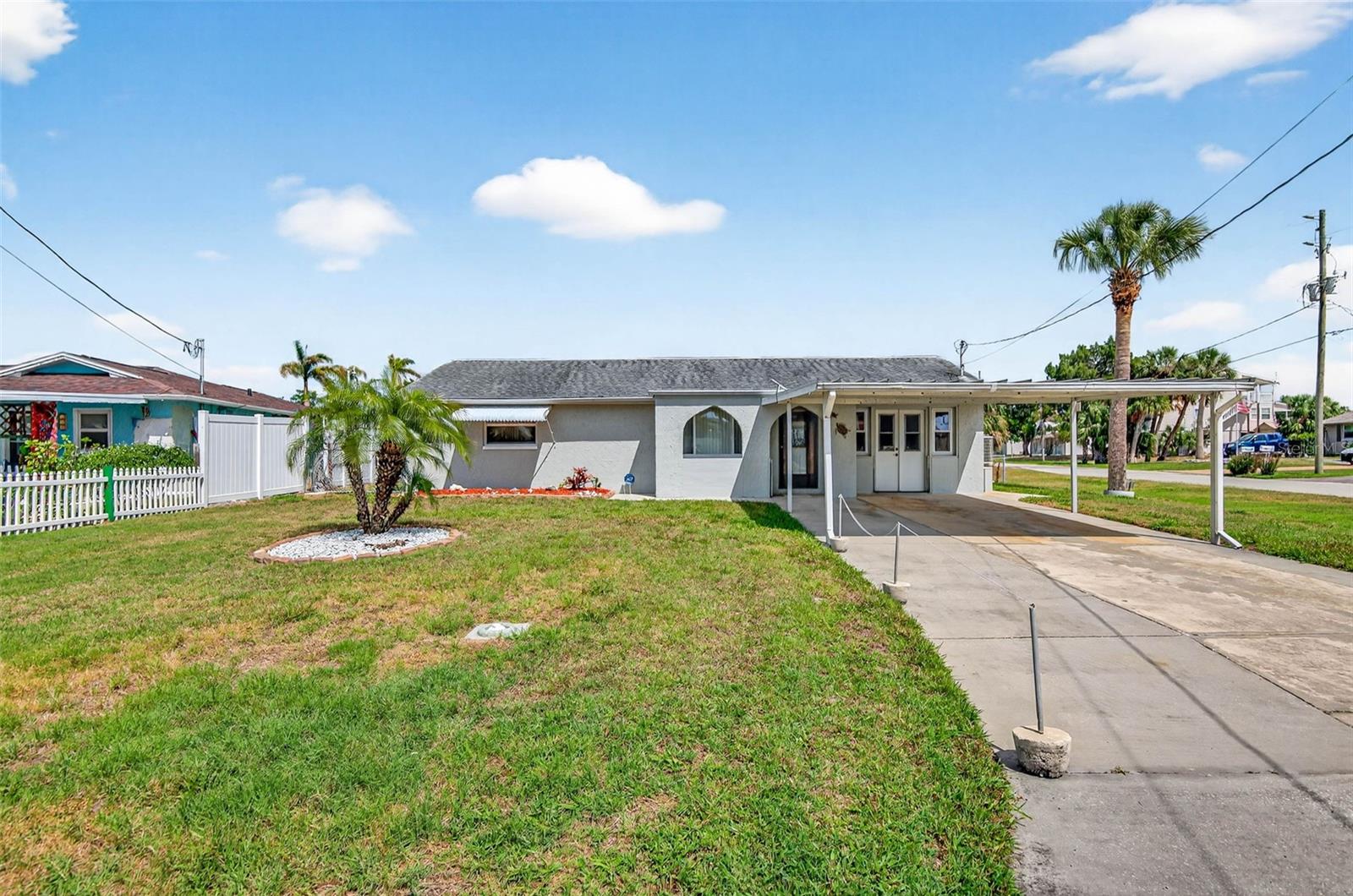 6645 HARBOR DR, HUDSON, FL