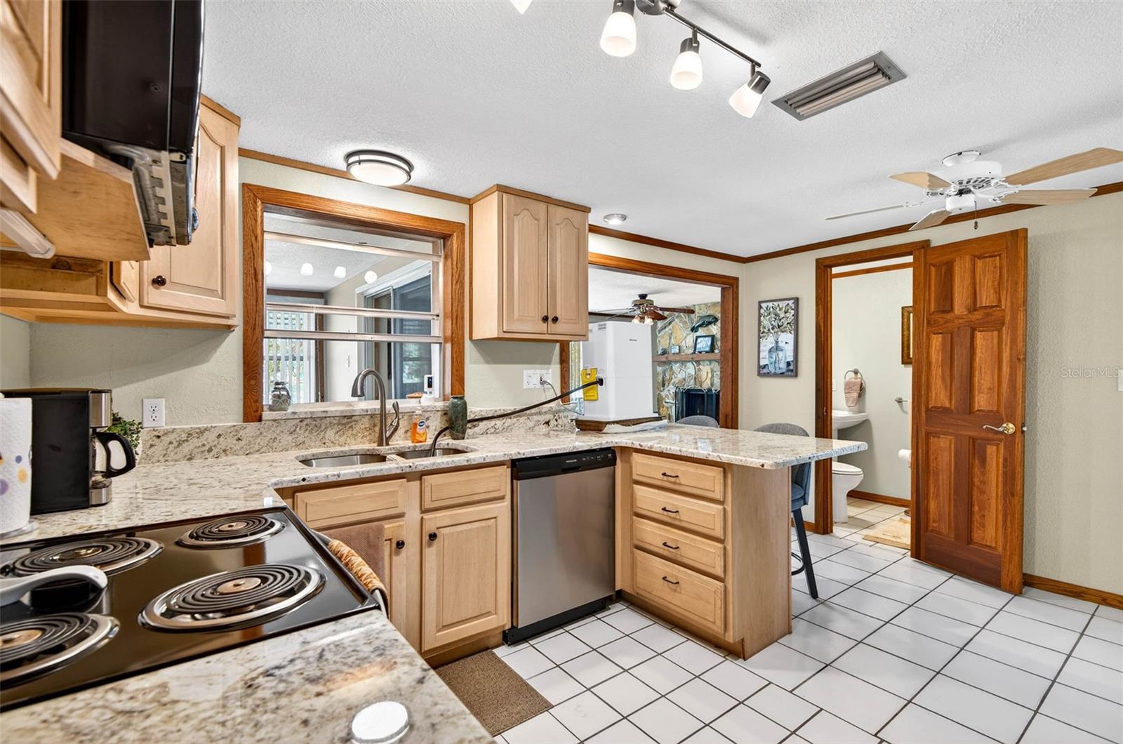6645 HARBOR DR, HUDSON, FL — photo 10