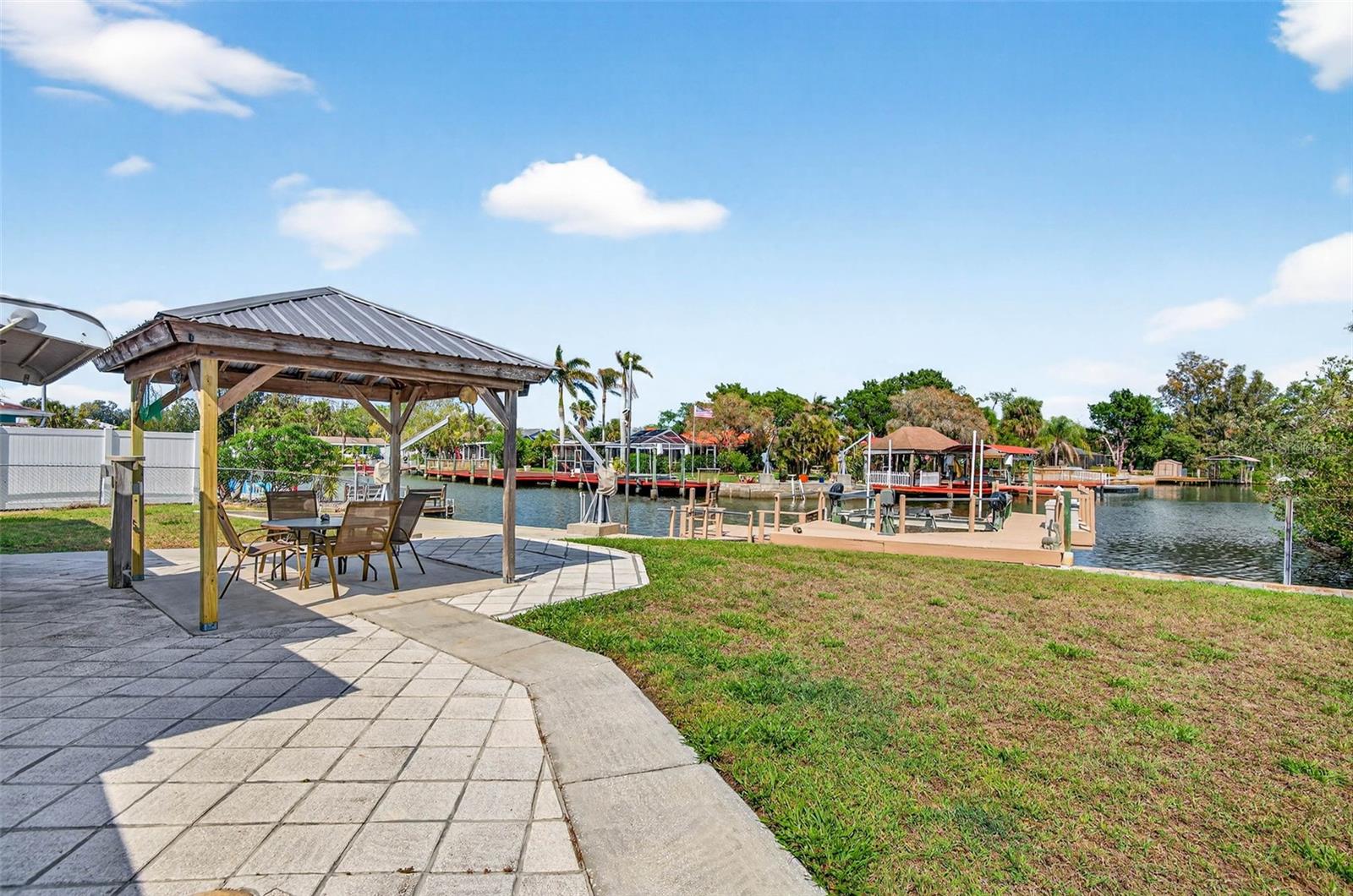 6645 HARBOR DR, HUDSON, FL — photo 27