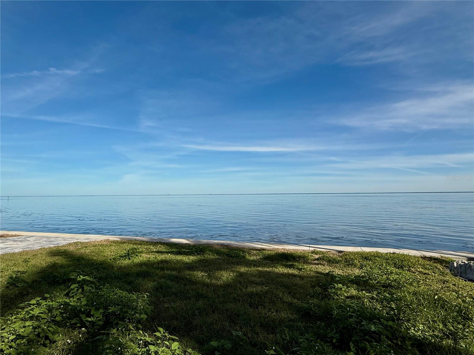 5926 BAHAMA SHORES DR S, ST PETERSBURG, FL — photo 2