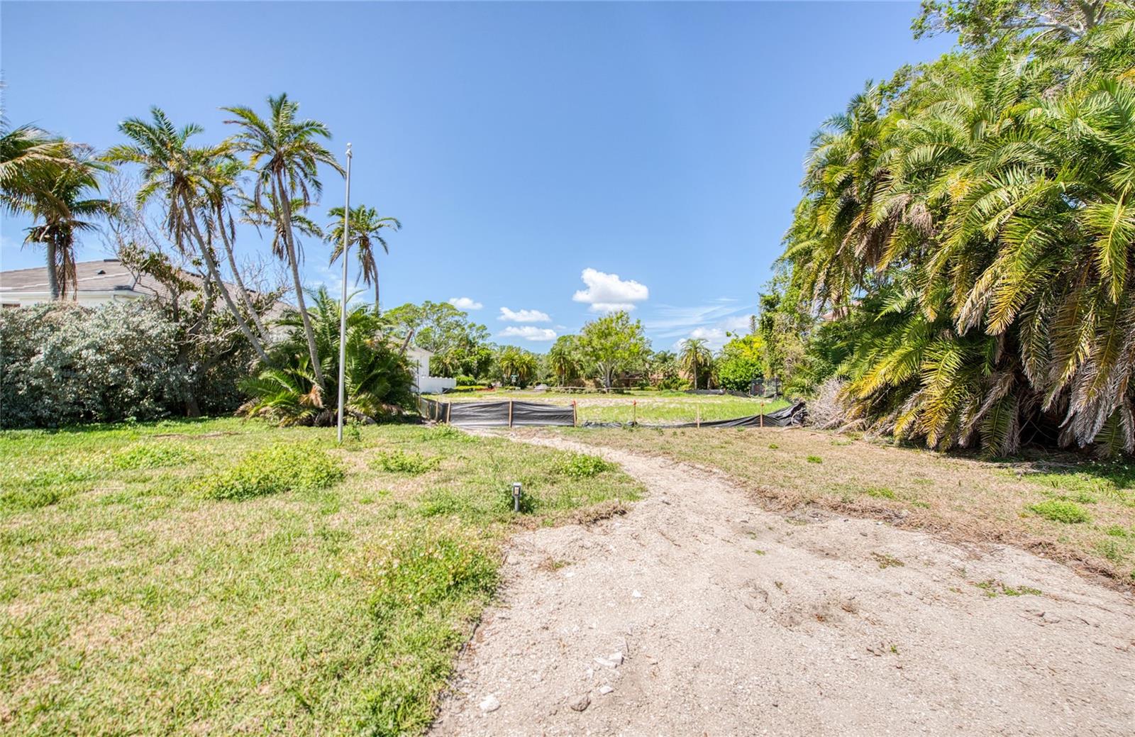 5926 BAHAMA SHORES DR S, ST PETERSBURG, FL — photo 28