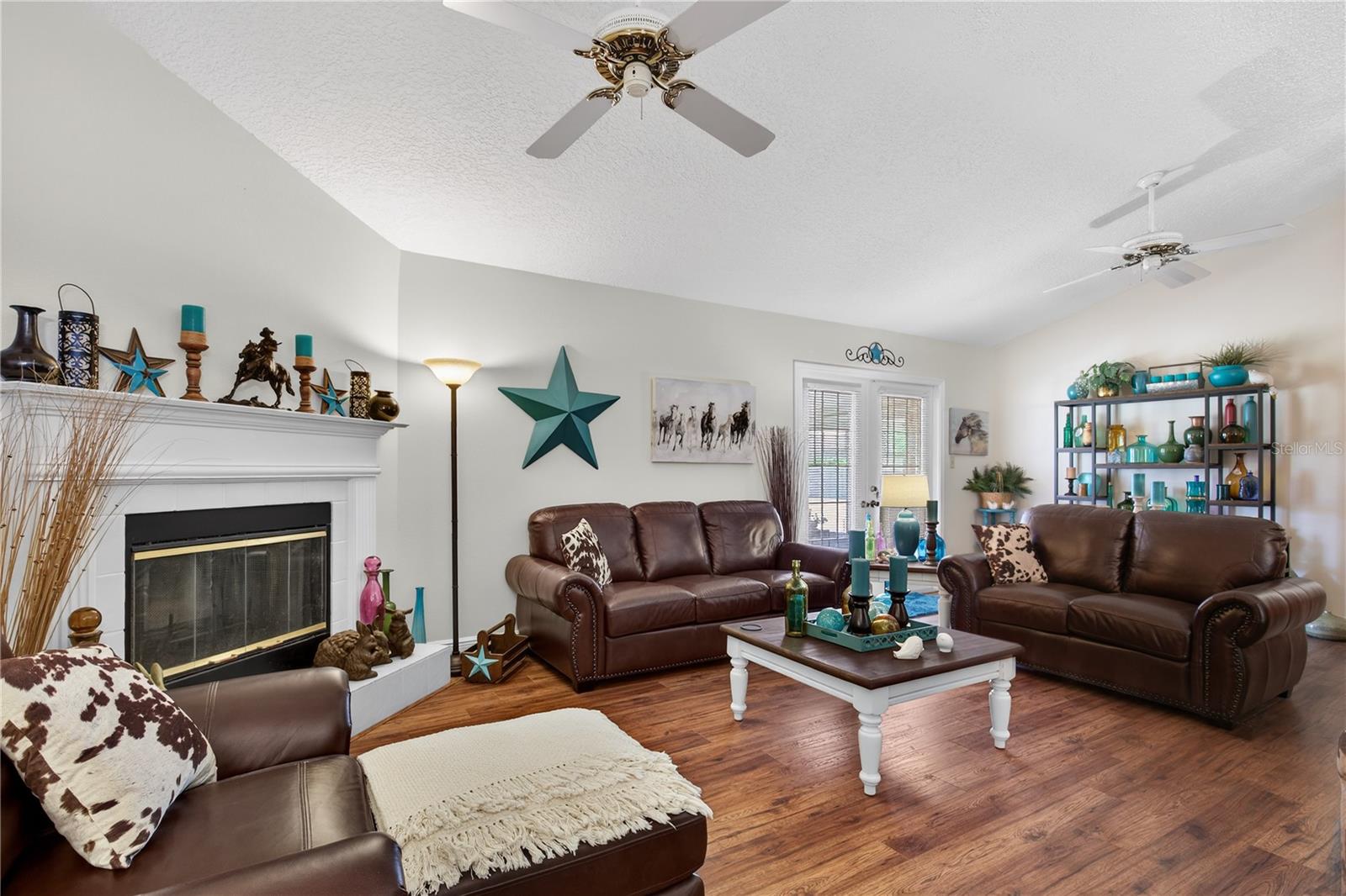 23440 OAK LN, SORRENTO, FL — photo 9