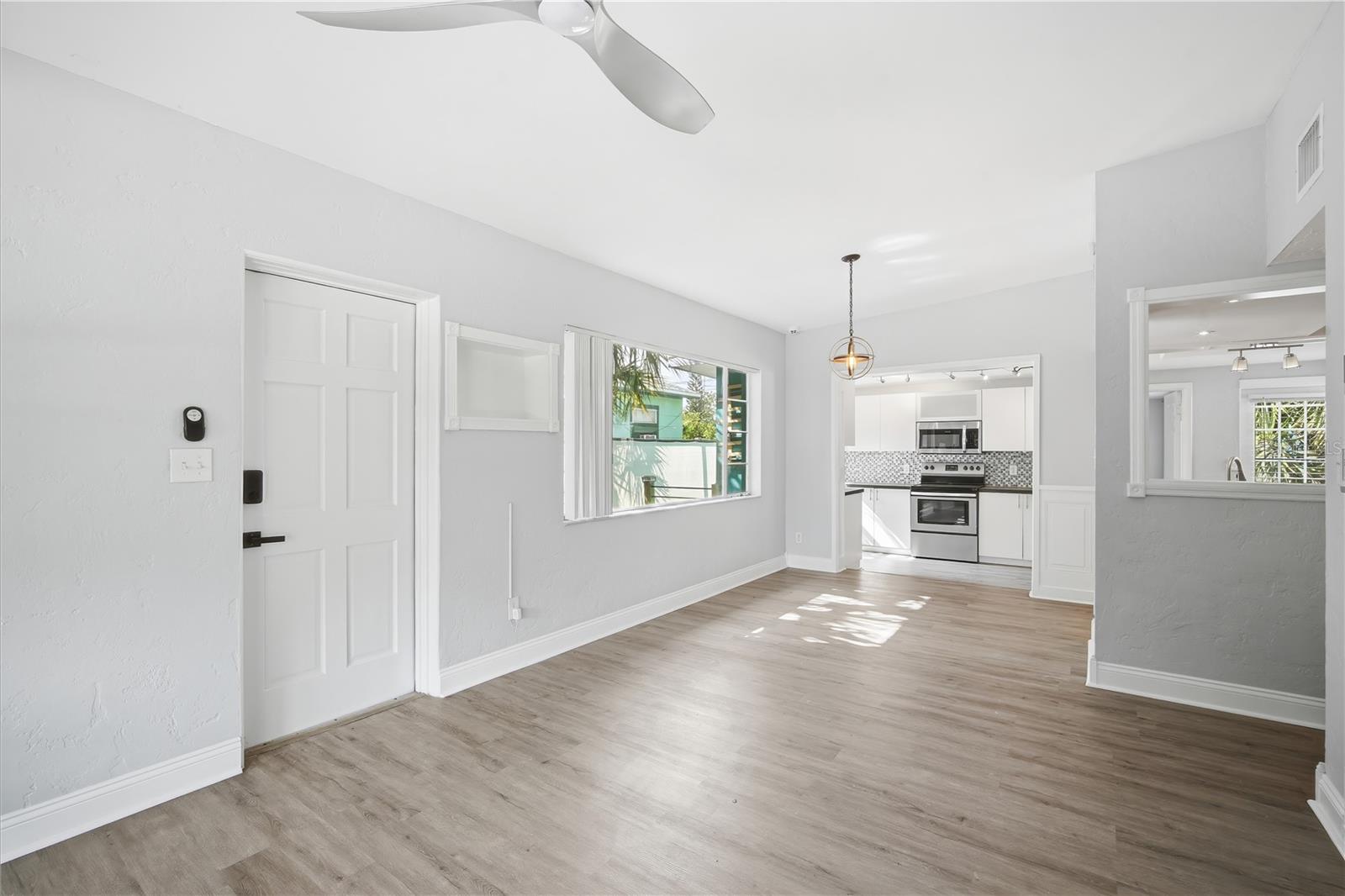 4933 13TH AVE S, GULFPORT, FL — photo 5