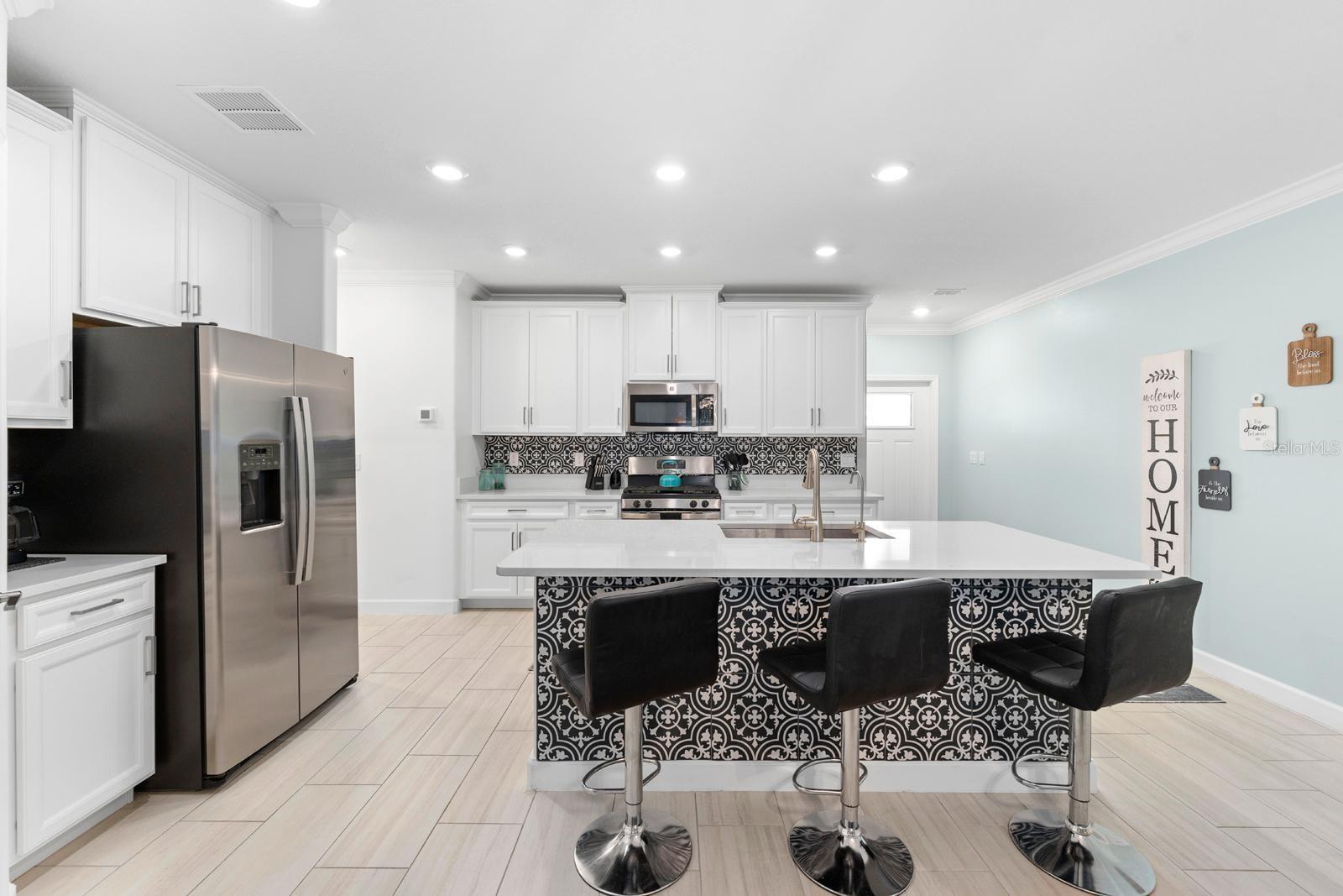 17538 HOLLY WELL AVE, WIMAUMA, FL — photo 8