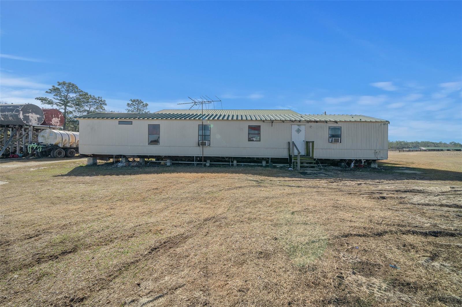 12451 NE 20TH ST, WILLISTON, FL — photo 41