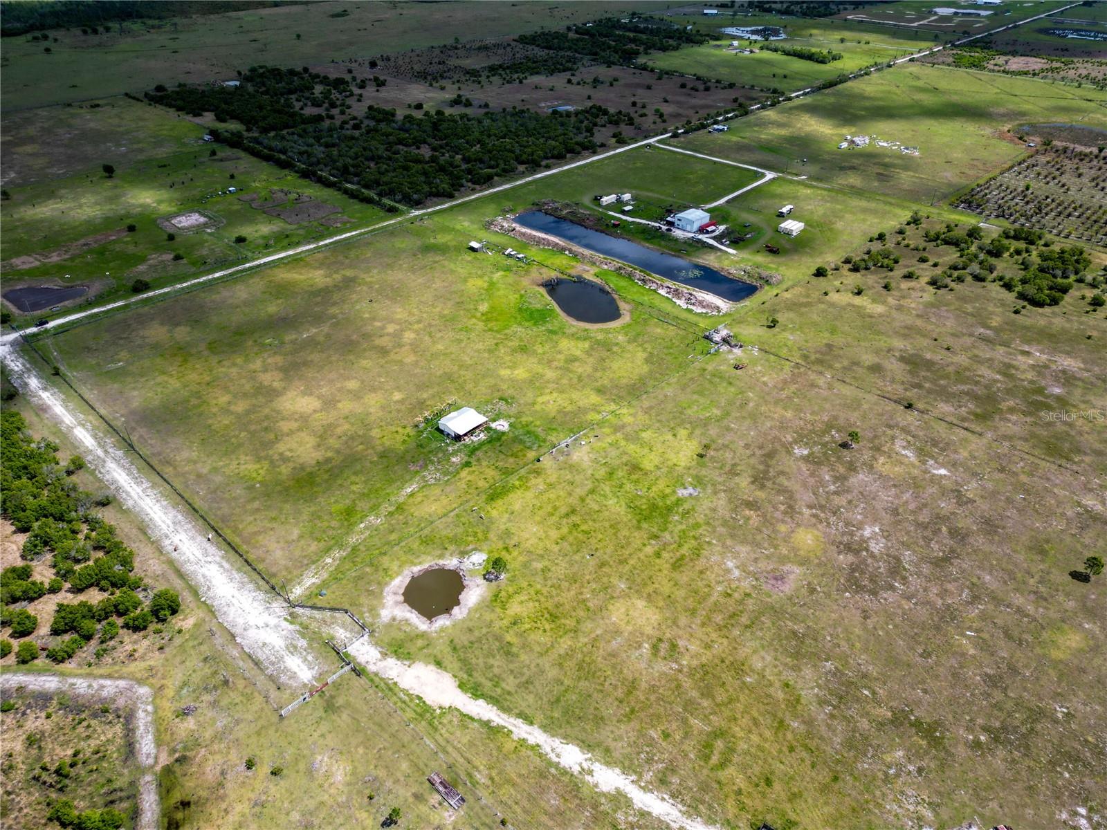 814 DACHSHUND RD, SEBRING, FL