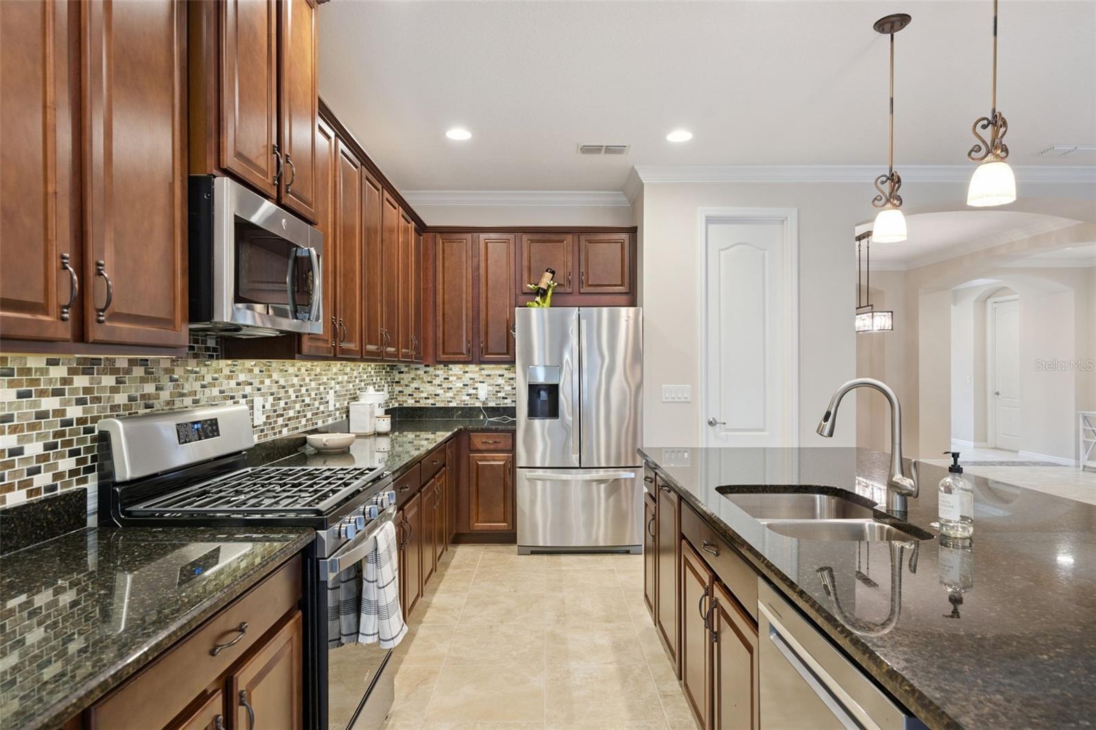 588 AUTUMN ASH DR, CLERMONT, FL — photo 17