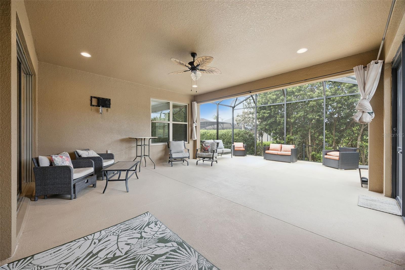 588 AUTUMN ASH DR, CLERMONT, FL — photo 49
