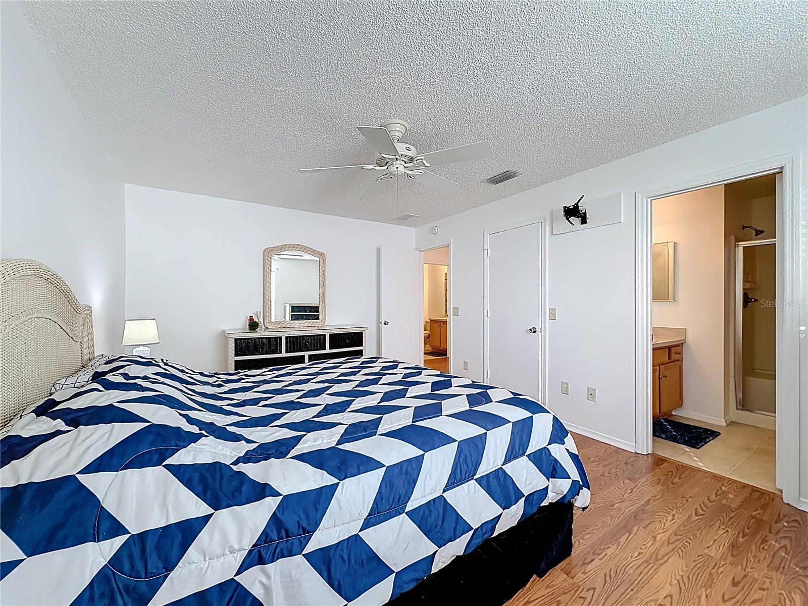 1626 GIBBES WAY, THE VILLAGES, FL — photo 14