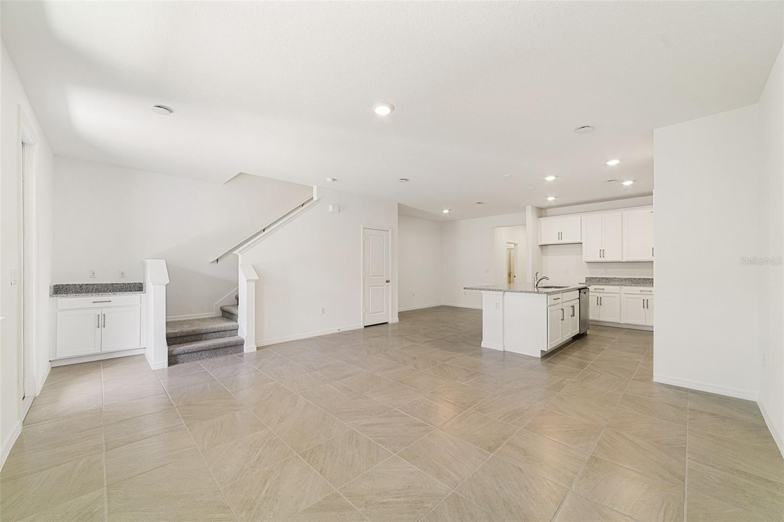 684 LOLA LN, OVIEDO, FL — photo 9