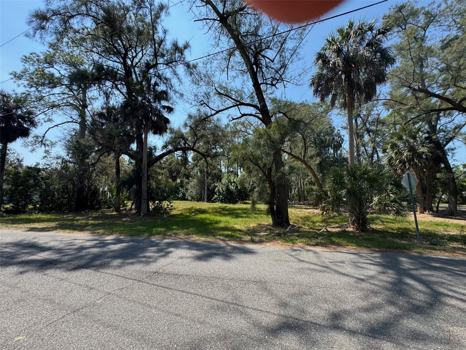 7103 OAKWOOD DR, NEW PORT RICHEY, FL — photo 2