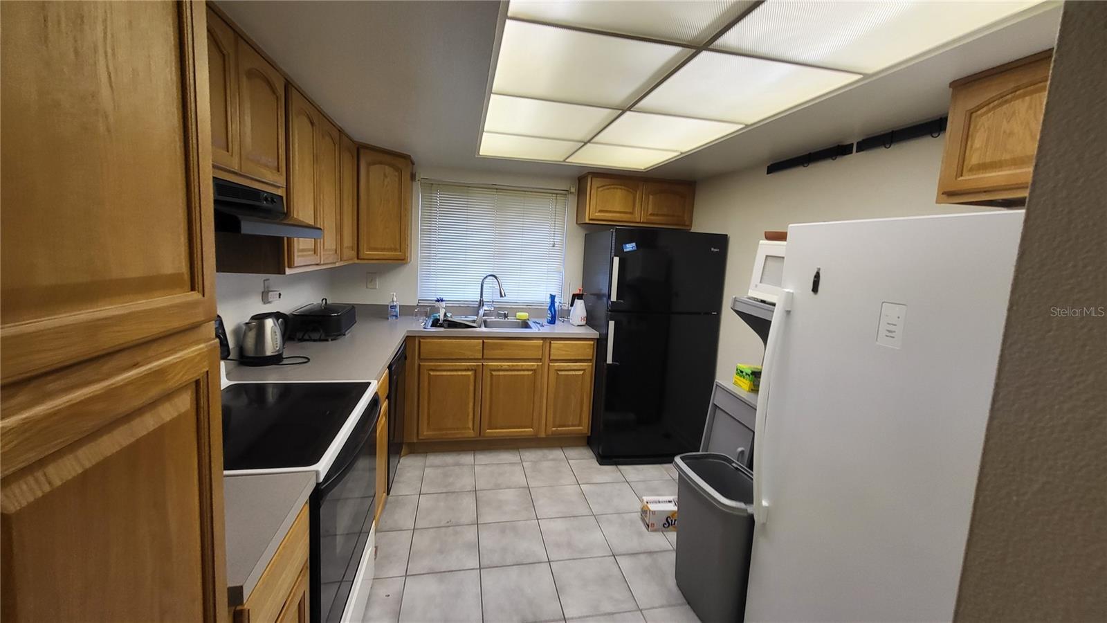 875 S VILLAGE DR N #102, ST PETERSBURG, FL — photo 4