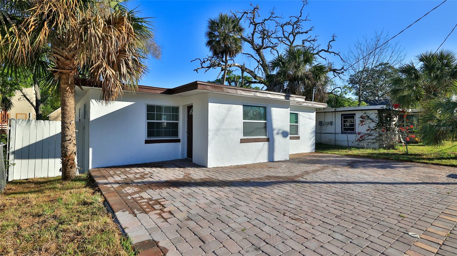 326 HOBART AVE, DAYTONA BEACH, FL