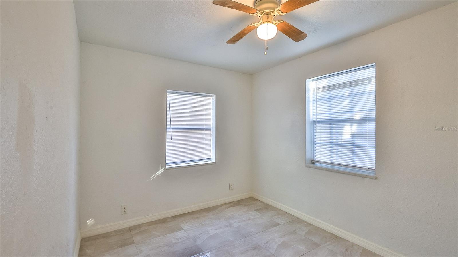 326 HOBART AVE, DAYTONA BEACH, FL — photo 17