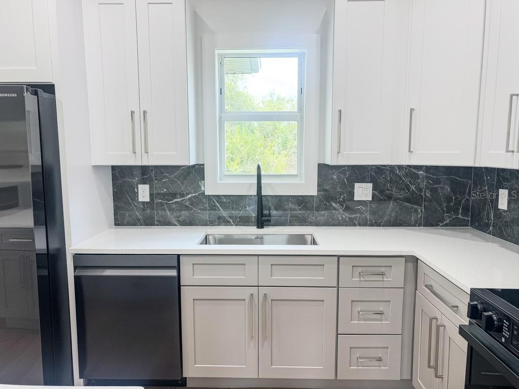 4323 LA FRANCE AVE, NORTH PORT, FL — photo 3