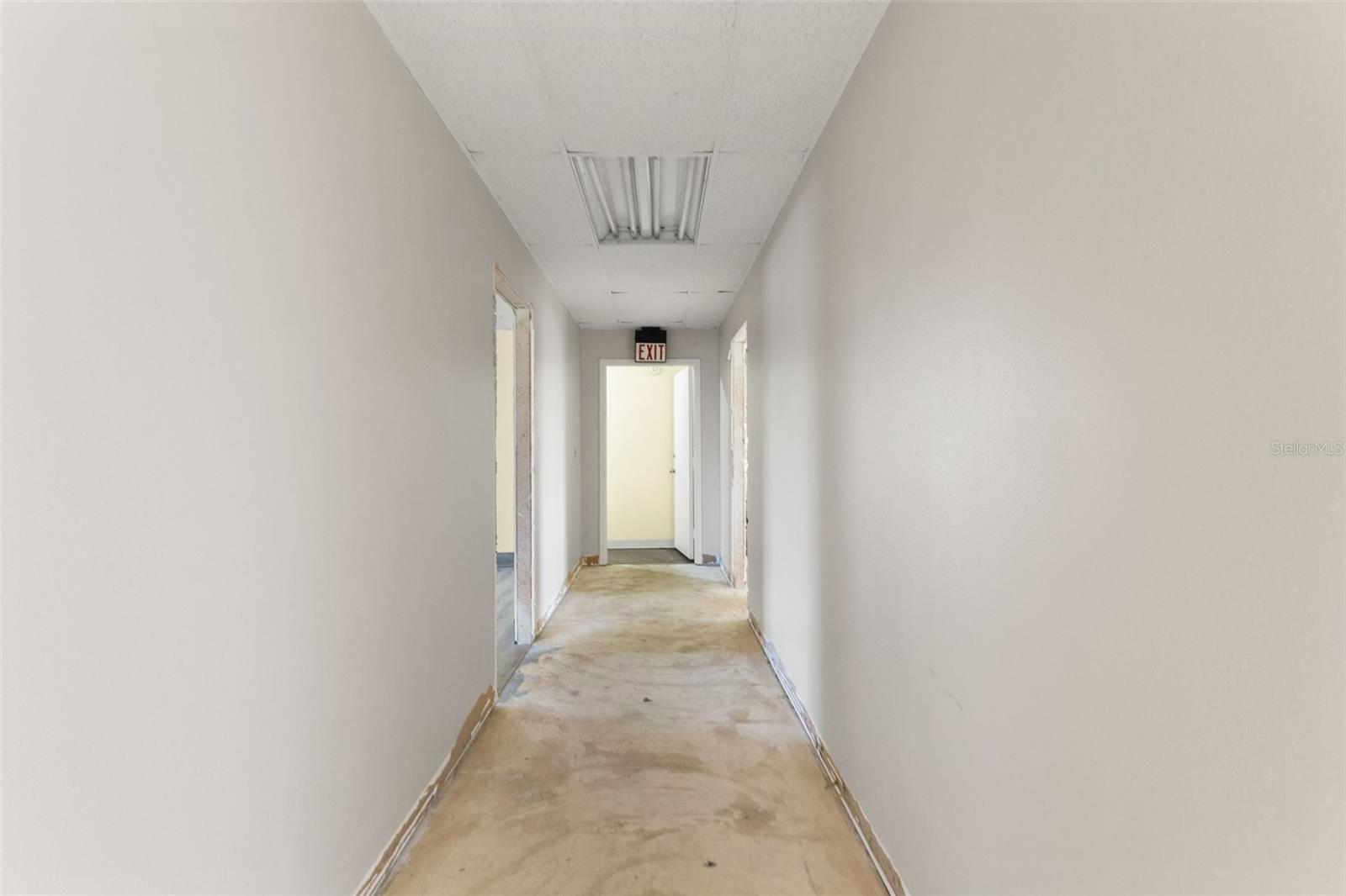 1108 COMMERCIAL WAY, SPRING HILL, FL — photo 16