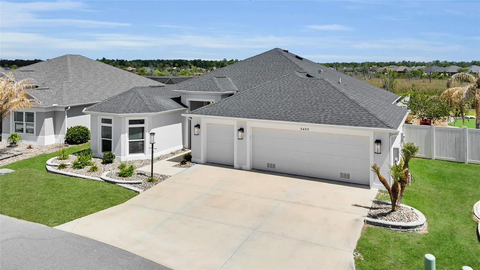 5495 HAWKINS DR, THE VILLAGES, FL — photo 3