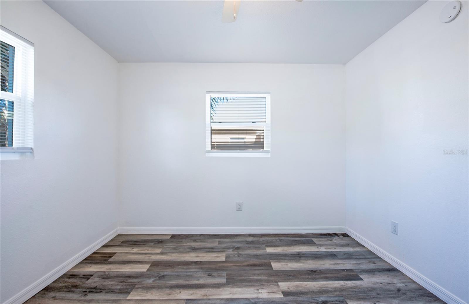 717 E GULF BLVD #3, INDIAN ROCKS BEACH, FL — photo 4