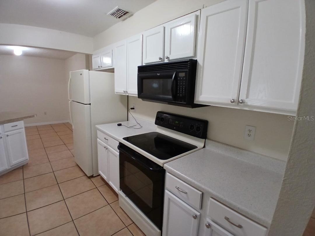 632 MIDIRON DR, POINCIANA, FL — photo 11