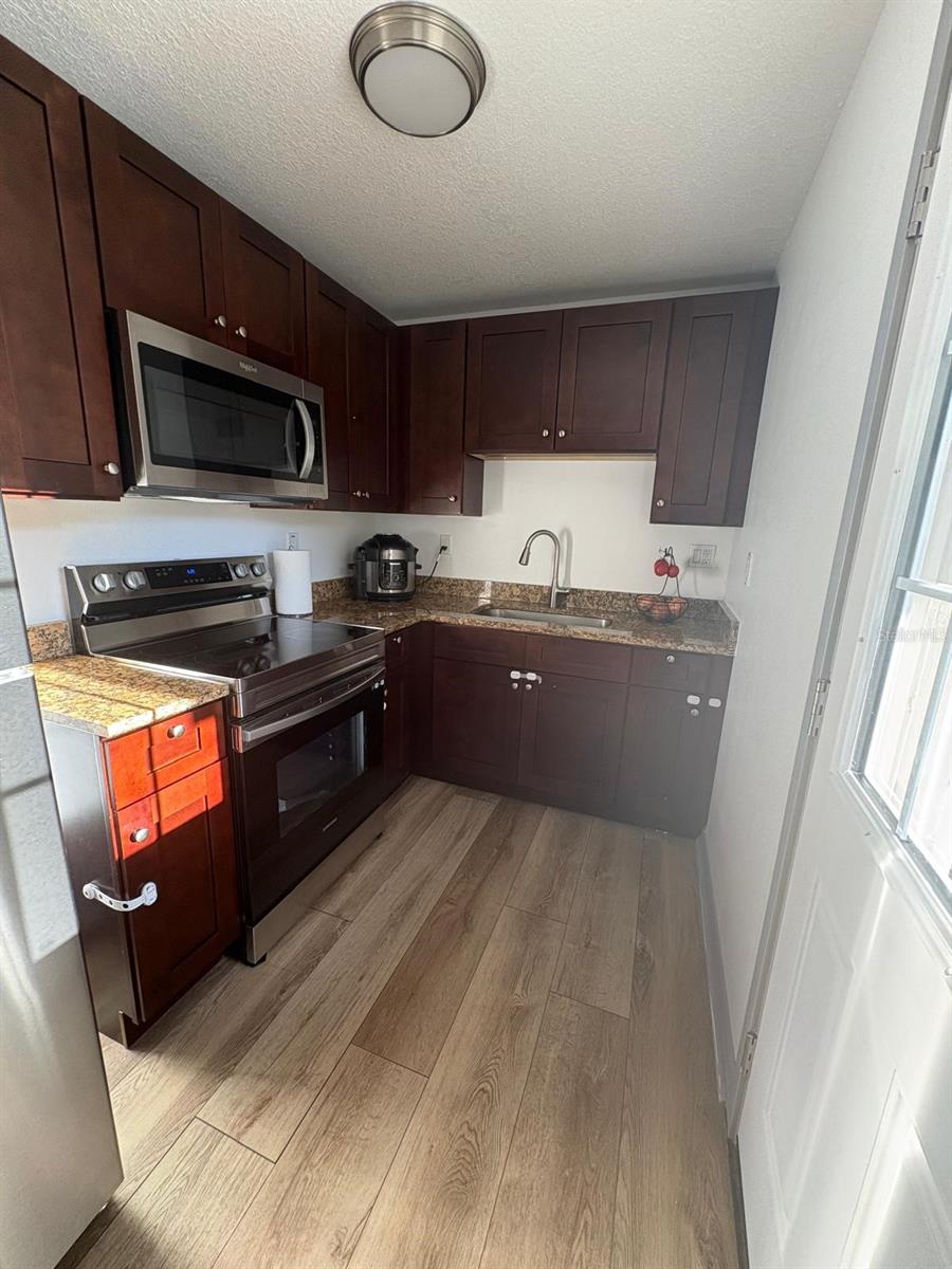 342 CAMPUS VIEW DR, ORLANDO, FL — photo 21