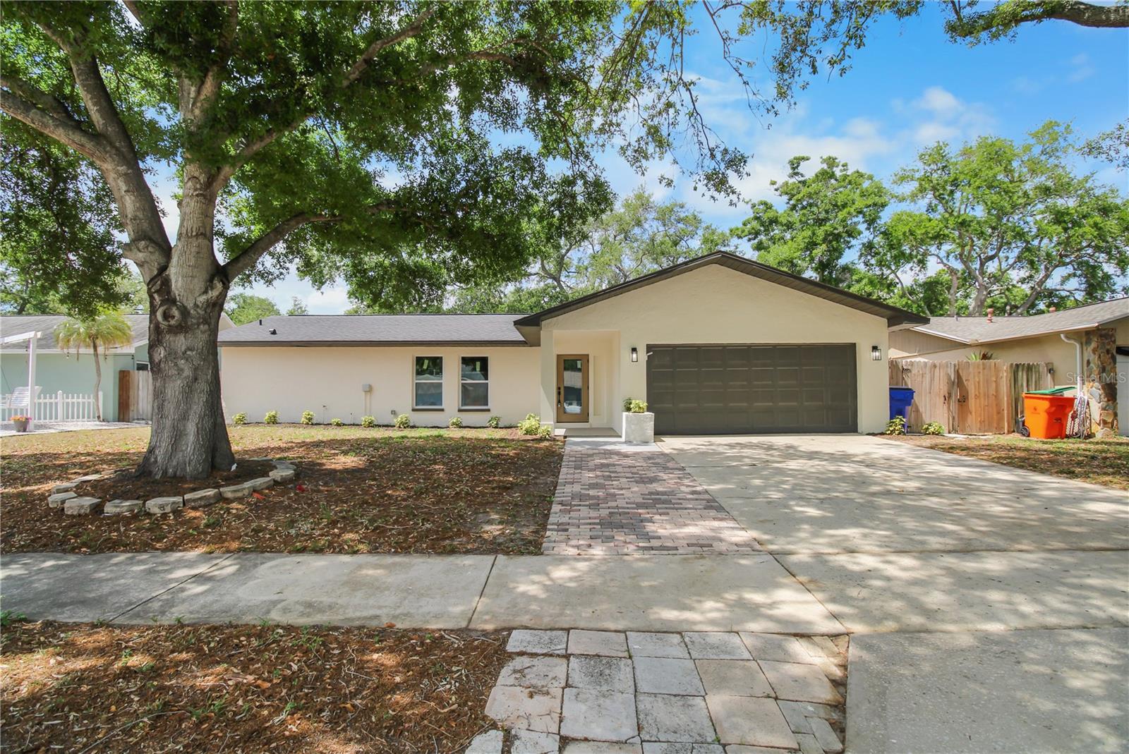 11492 93RD ST, LARGO, FL — photo 2