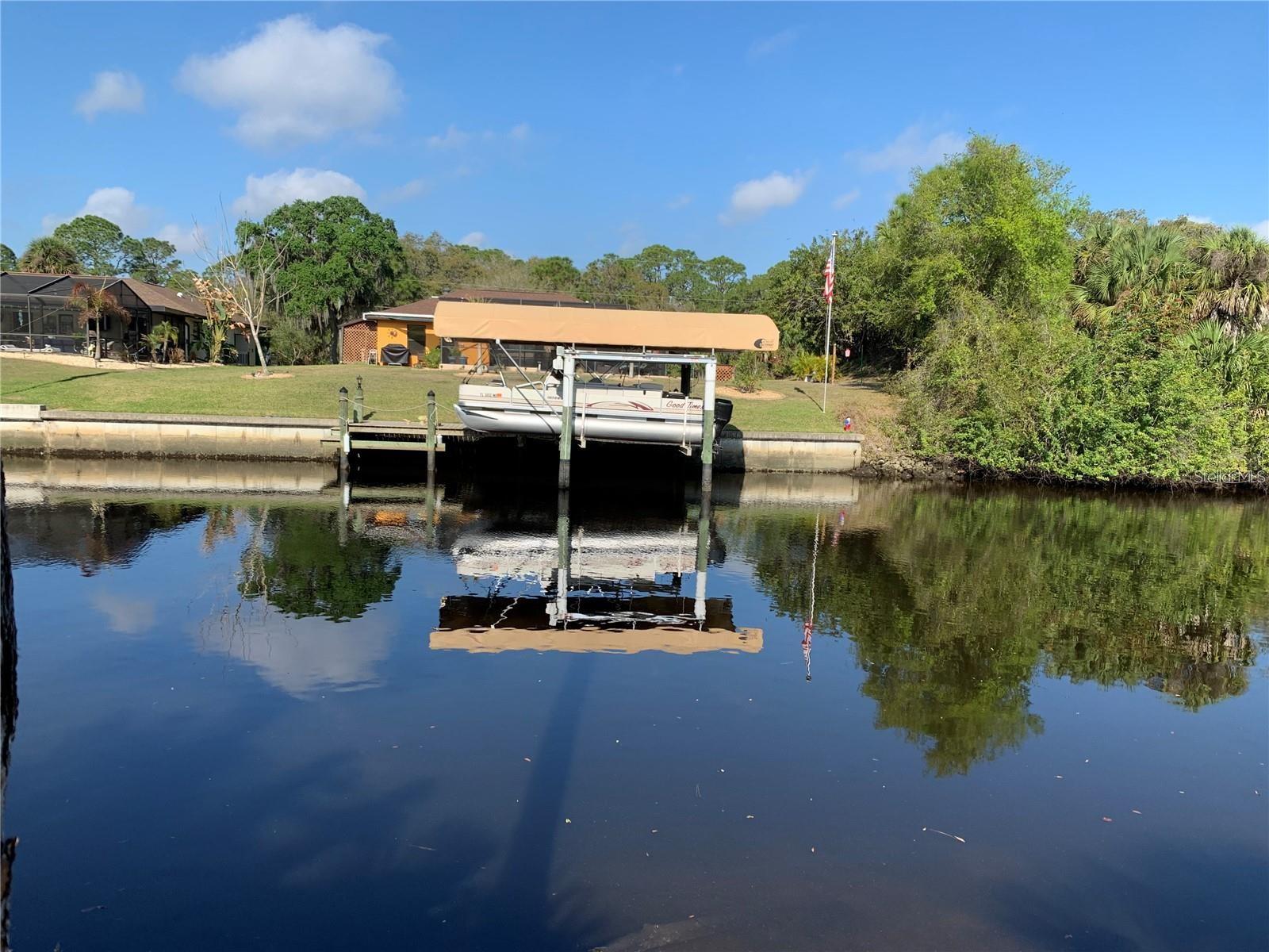 1375 CLEARVIEW DR, PORT CHARLOTTE, FL — photo 2