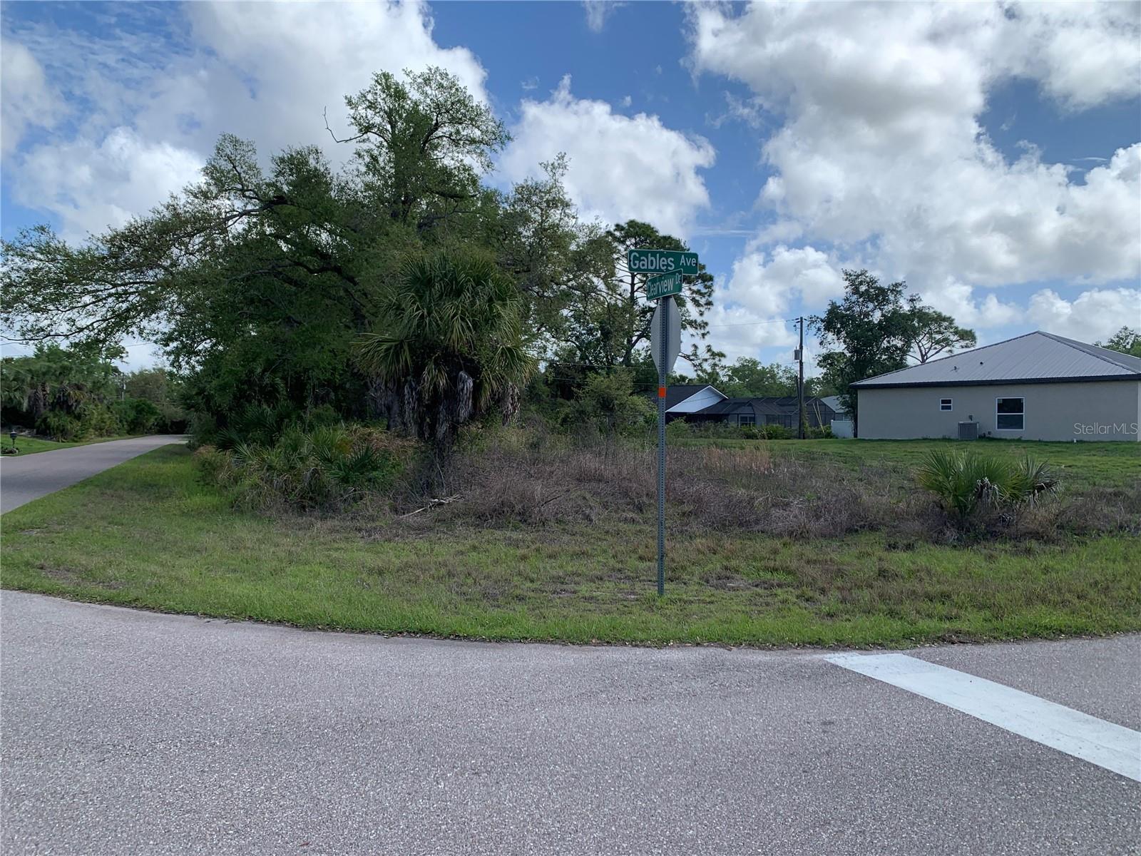 1375 CLEARVIEW DR, PORT CHARLOTTE, FL — photo 10