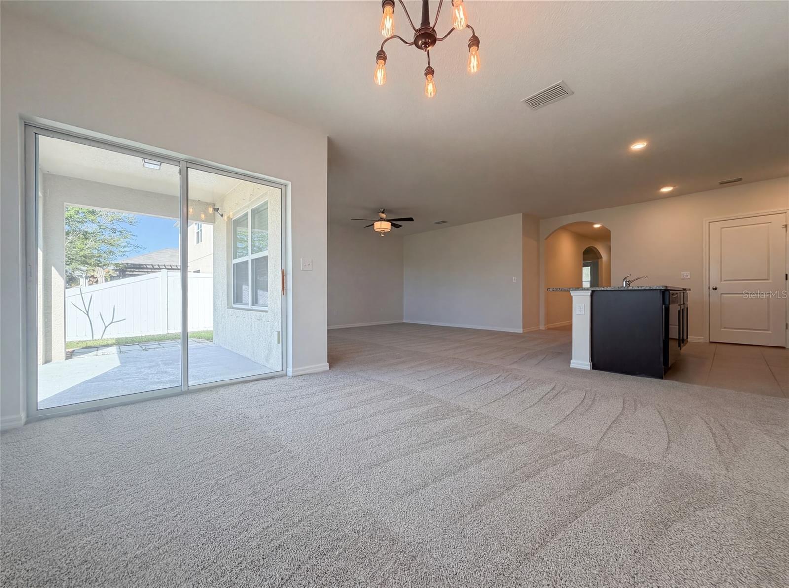 11835 MYRTLE ROCK DR, RIVERVIEW, FL — photo 4