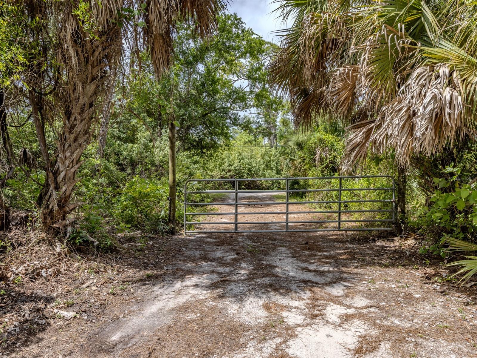 400 S HAVANA RD, VENICE, FL — photo 20
