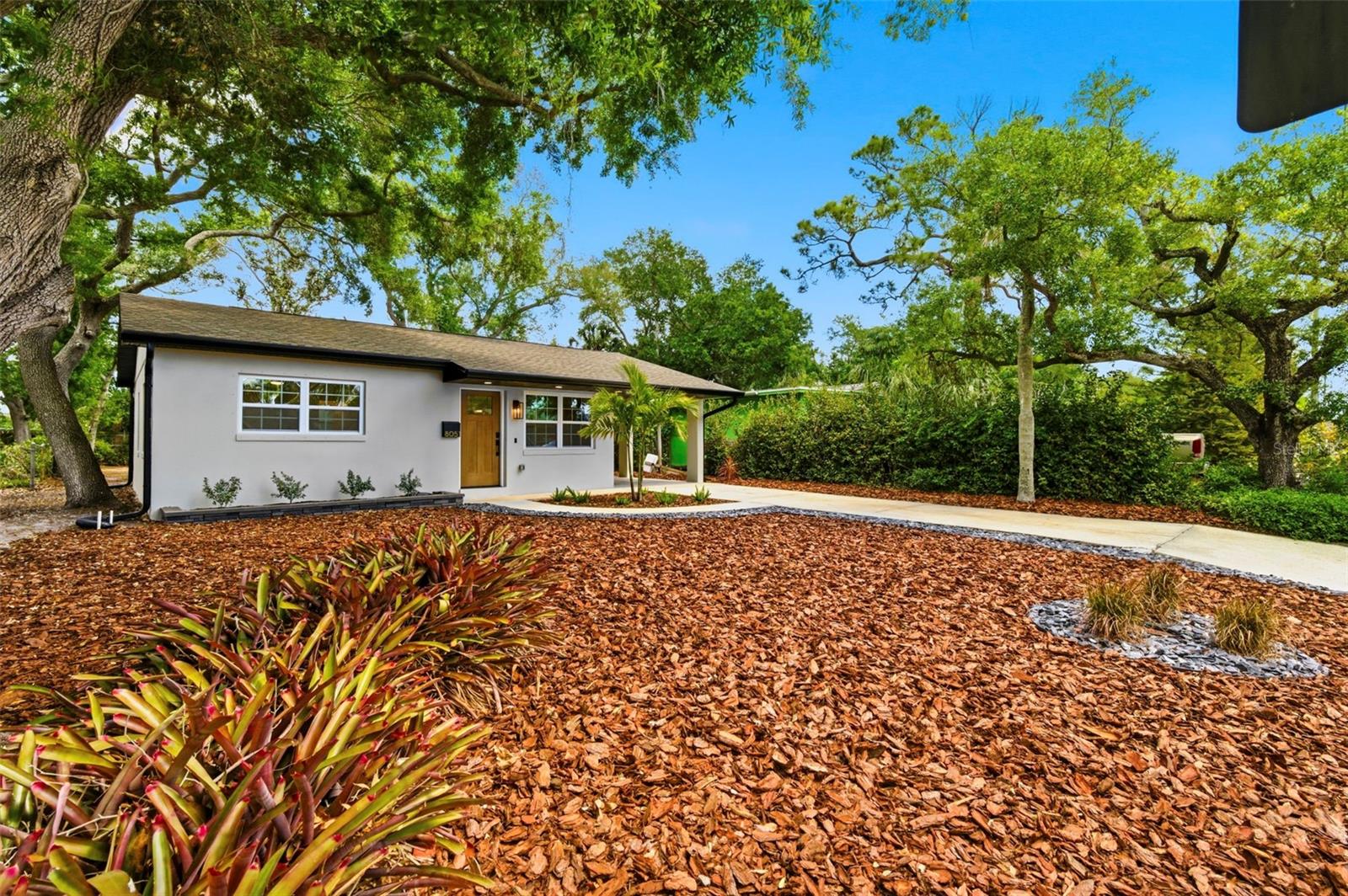 8051 26TH AVE N, ST PETERSBURG, FL — photo 2